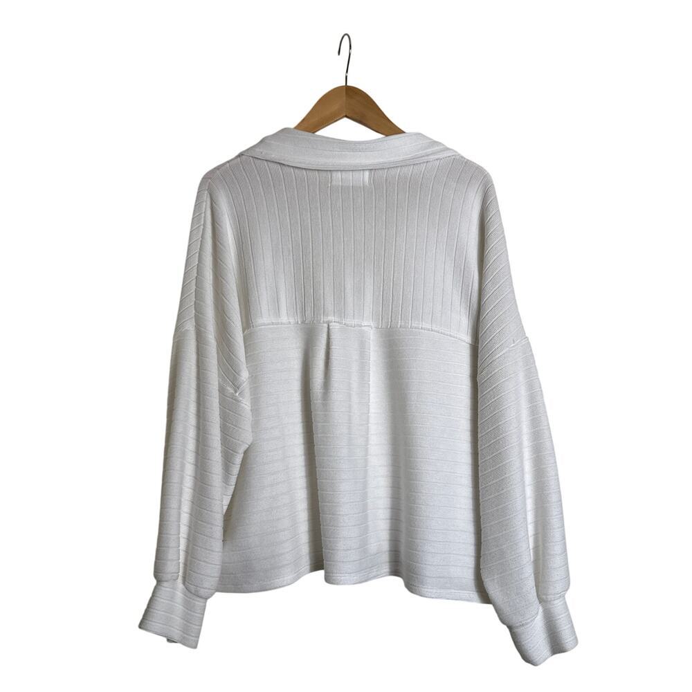 Bucket List Leah Ribbed Button Front Sweater Top Size L White Oversized - Picture 5 of 8